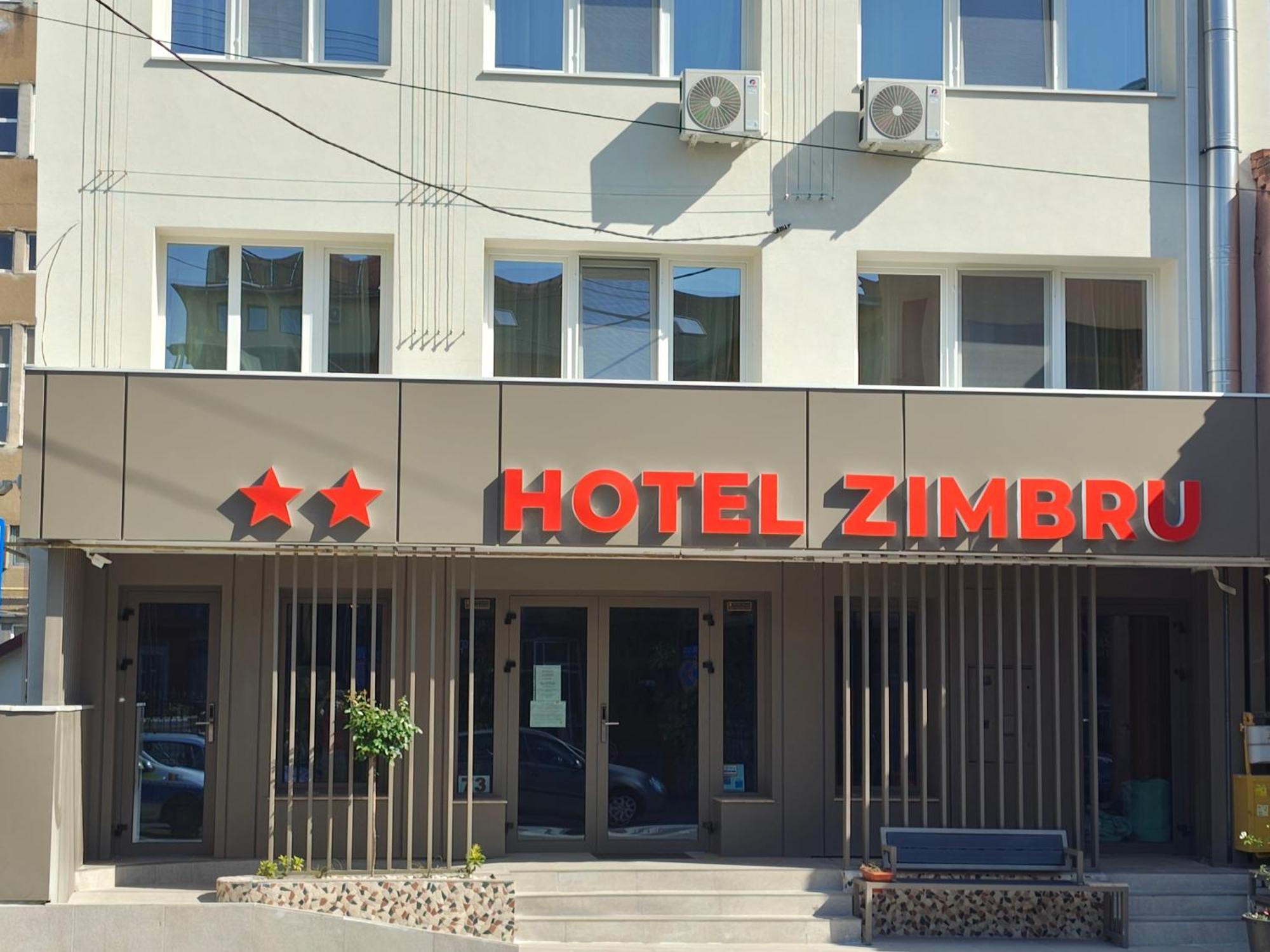 Hotel Zimbru Cluj-Napoca Exteriör bild