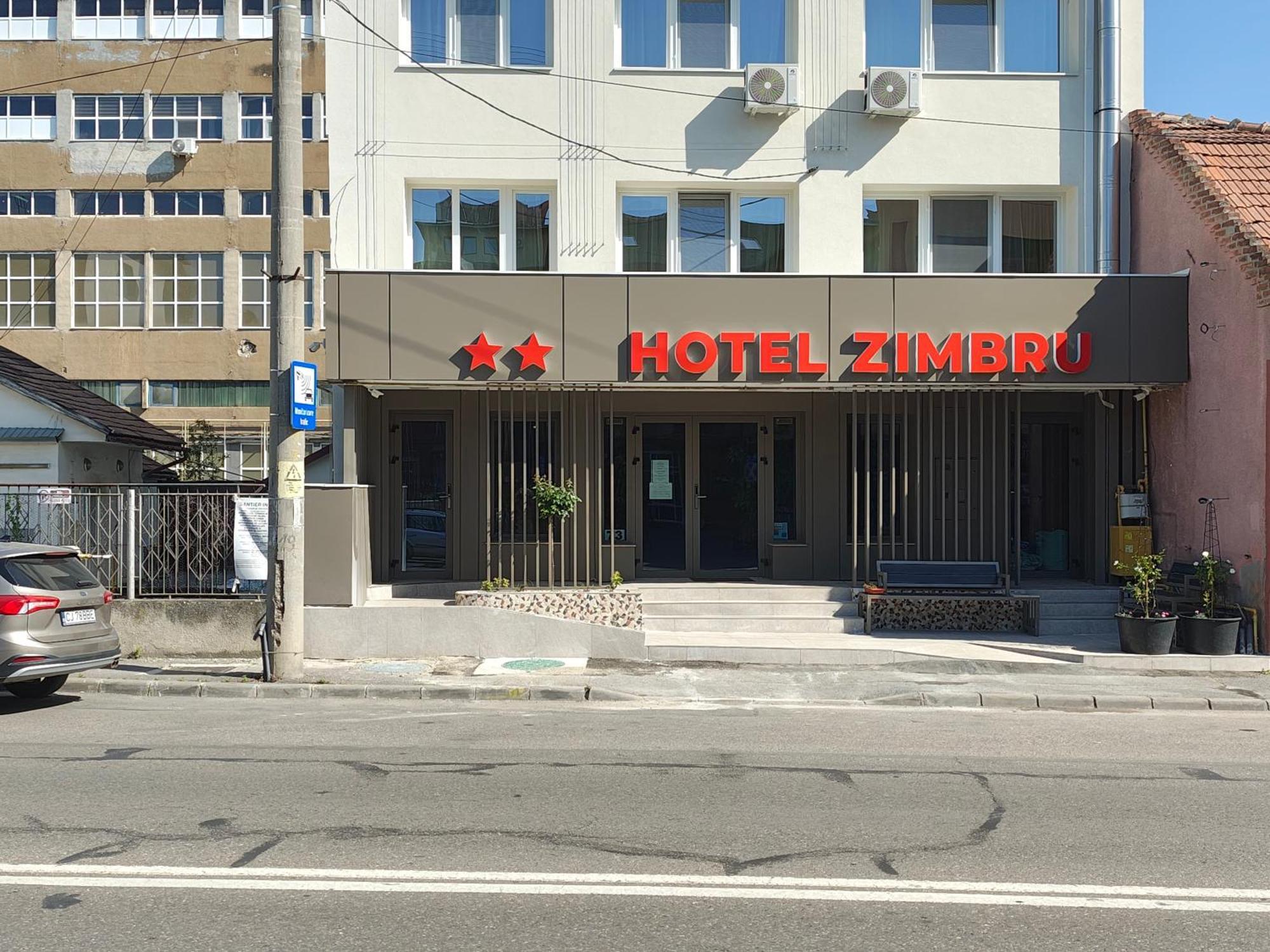Hotel Zimbru Cluj-Napoca Exteriör bild