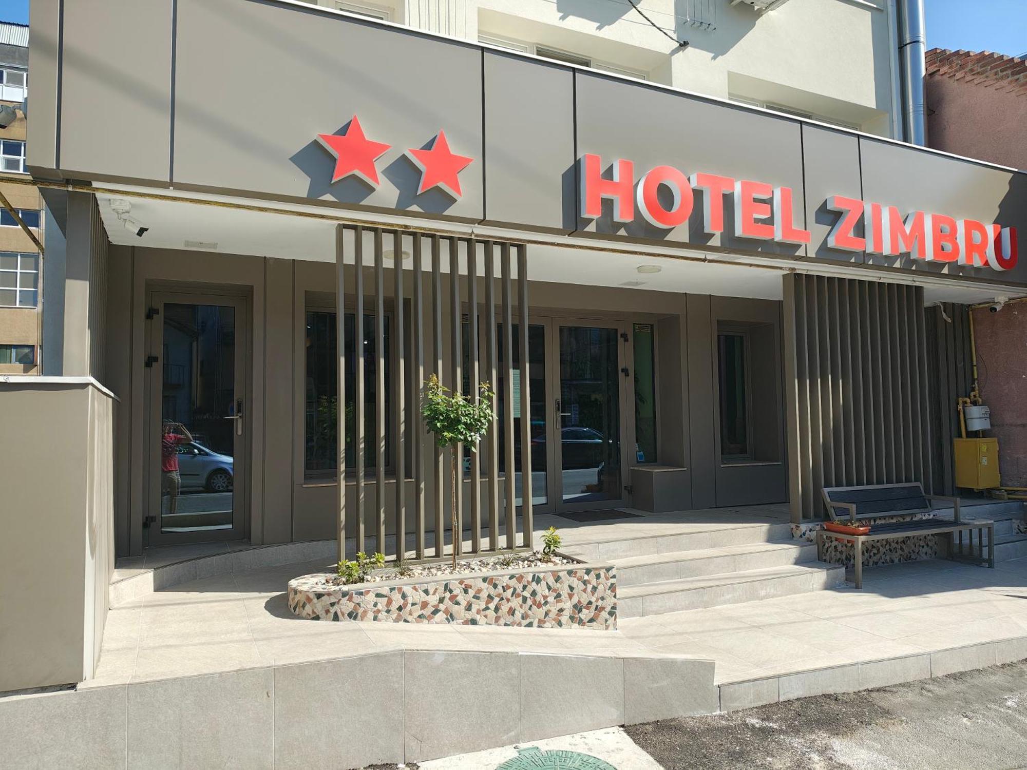 Hotel Zimbru Cluj-Napoca Exteriör bild