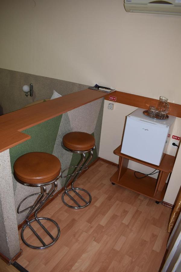Hotel Zimbru Cluj-Napoca Exteriör bild