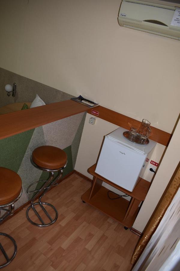 Hotel Zimbru Cluj-Napoca Exteriör bild