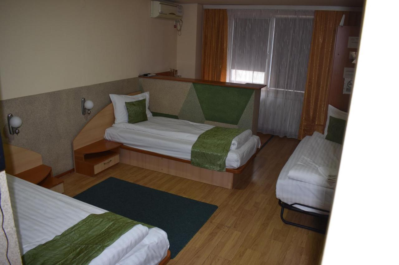 Hotel Zimbru Cluj-Napoca Exteriör bild