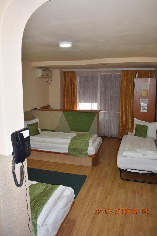 Hotel Zimbru Cluj-Napoca Exteriör bild